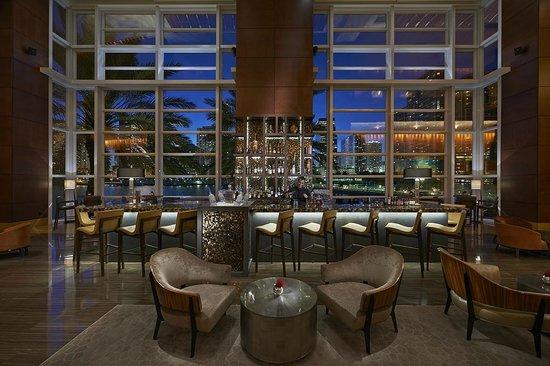 MO Bar & Lounge