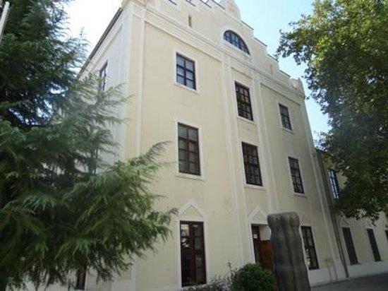 Staatliches Museum für Zeitgenössische Kunst