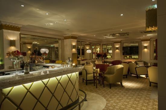 Maxims Casino Club