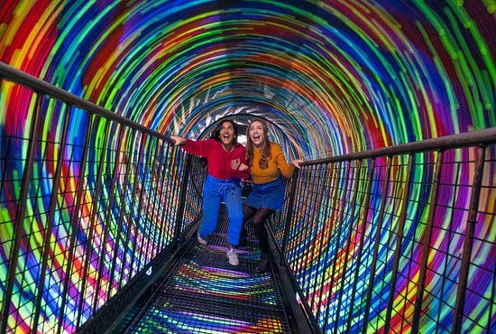 Camera Obscura und Welt der Illusionen