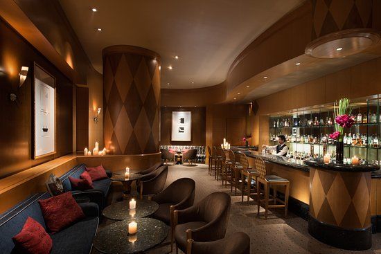 Captain's Bar