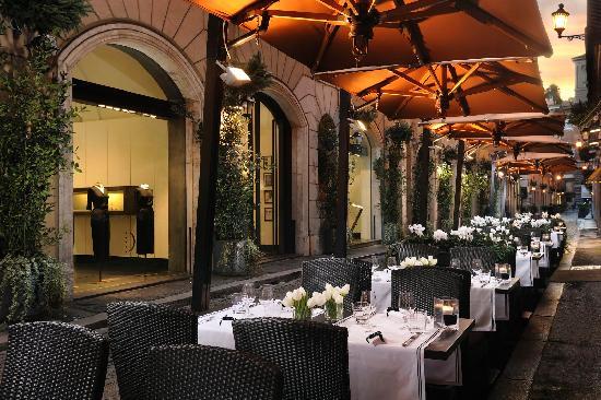 Cafe Romano