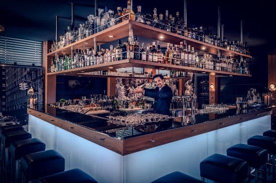 Bar & Lounge 42