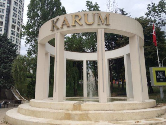 Einkaufszentrum Karum