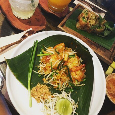 Khingkanok Cafe
